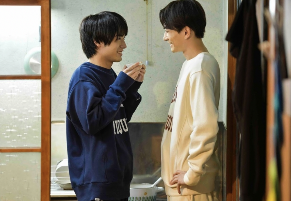 女孩擁2個爸爸及沒有血緣關係的手足，但他們一家非常相愛。