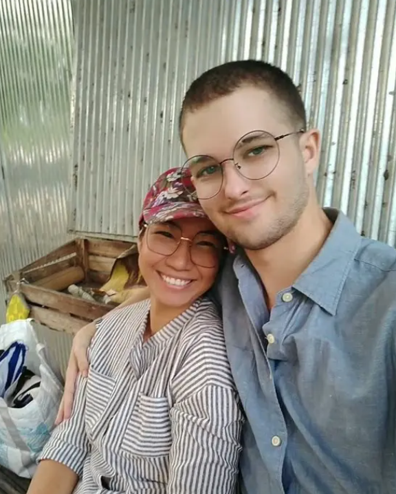 泰國有位人妻在婚後驚覺,外國籍老公竟然偷用她的化妝品及裙子。