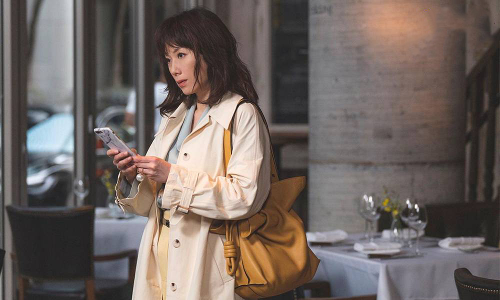 突然發現老公手機有奇怪短訊。