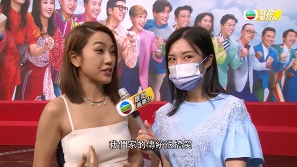 主持誤問姜麗文如何慶祝母親節。