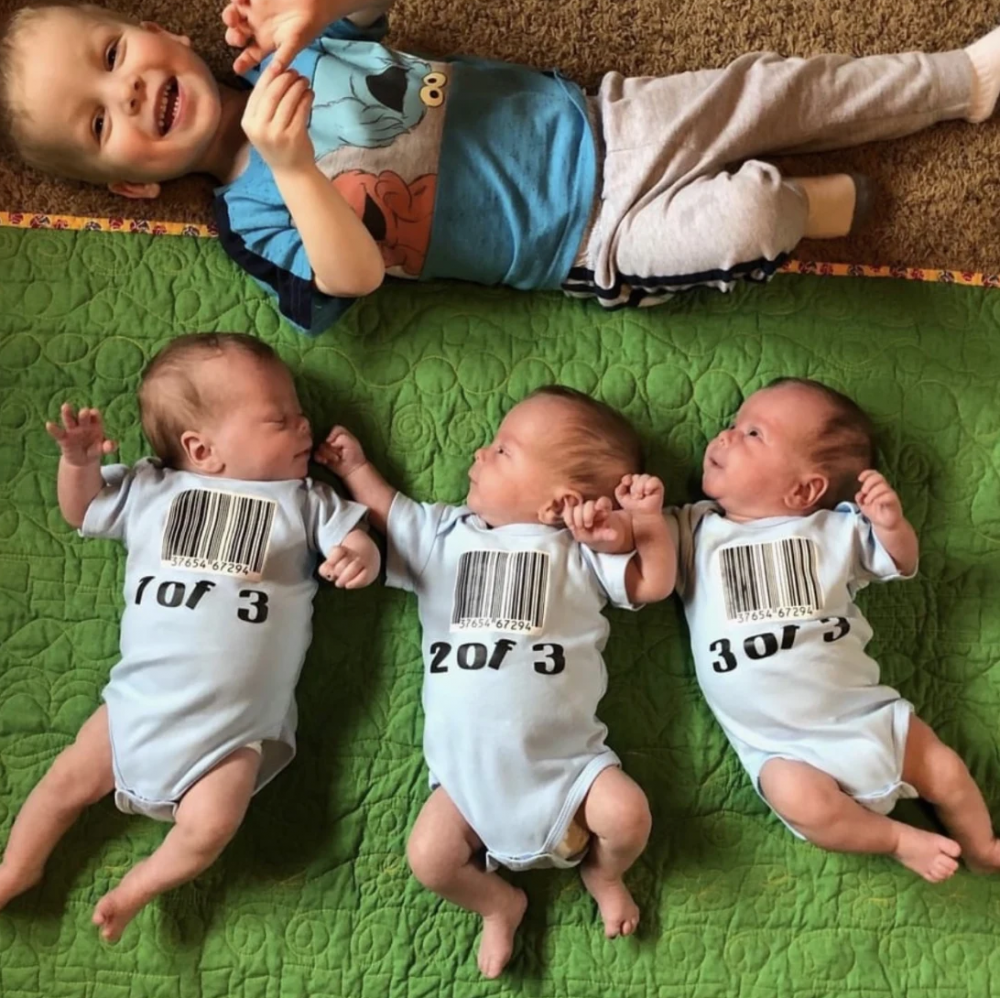 三胞胎的3歲哥哥Peter不需要任何提示就能分辨三胞胎，或許這就是兄弟之間的心靈感應！
