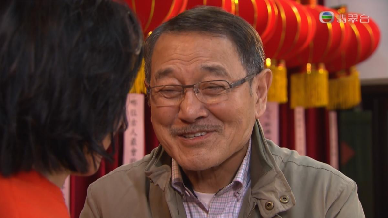 男友爸爸每天傳訊息對事主噓寒問暖。