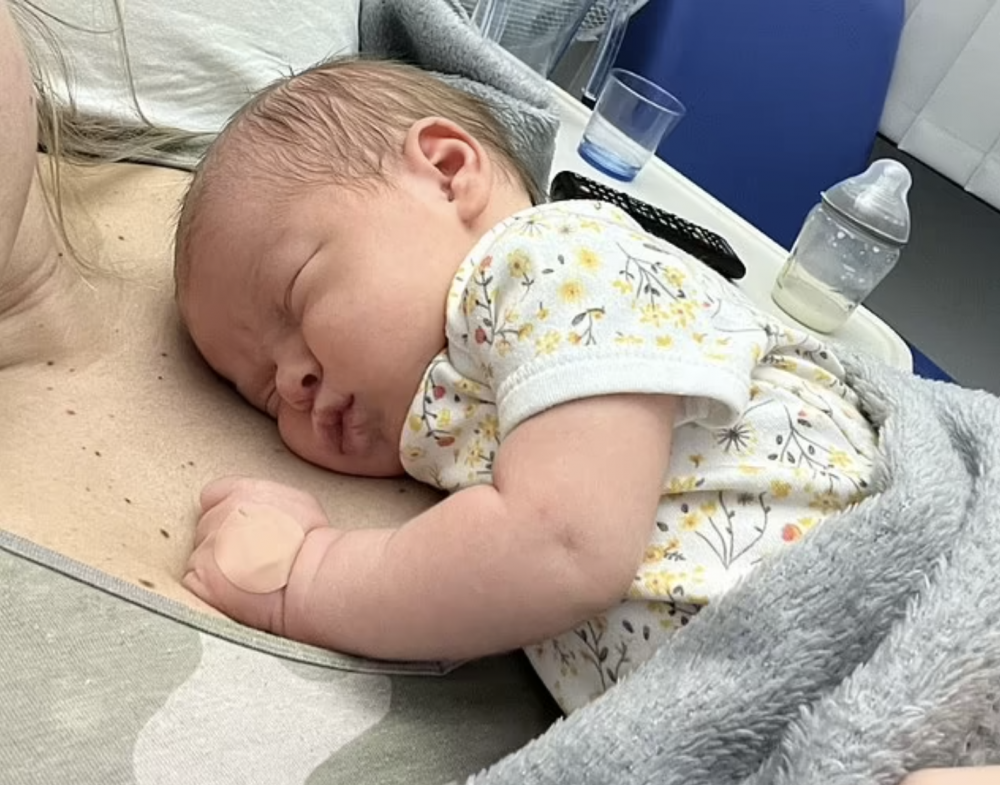 幸好最終女嬰能平安健康地出生。