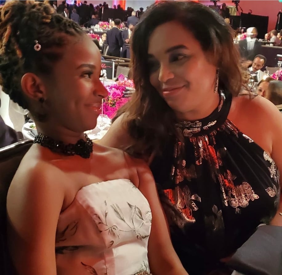 母親沒有埋沒女兒天賦，也沒有將她當成異類看待。