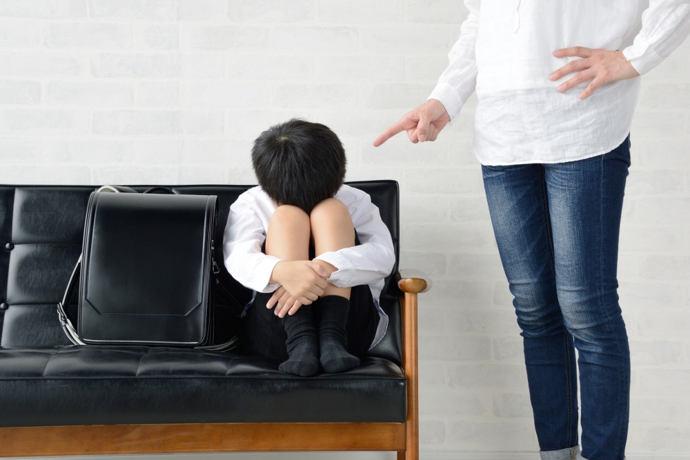 有位家長其身不正,還在大街上指責兒子