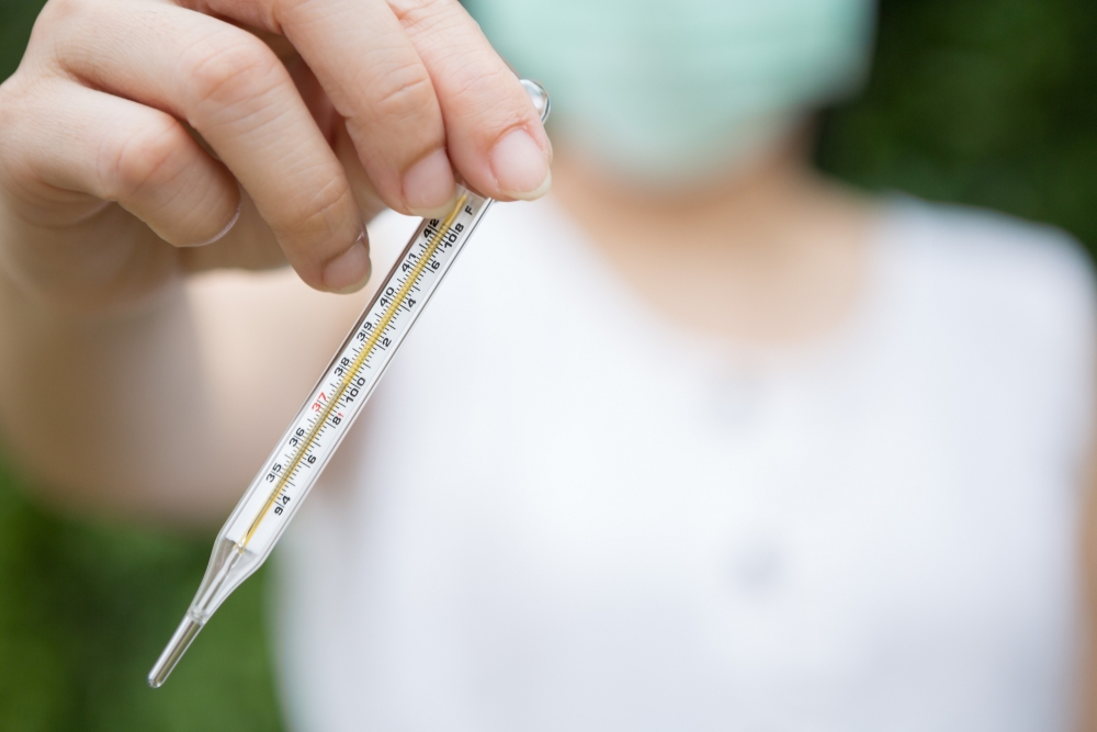 水銀溫度計打碎後需謹慎處理，否則容易造成汞中毒。