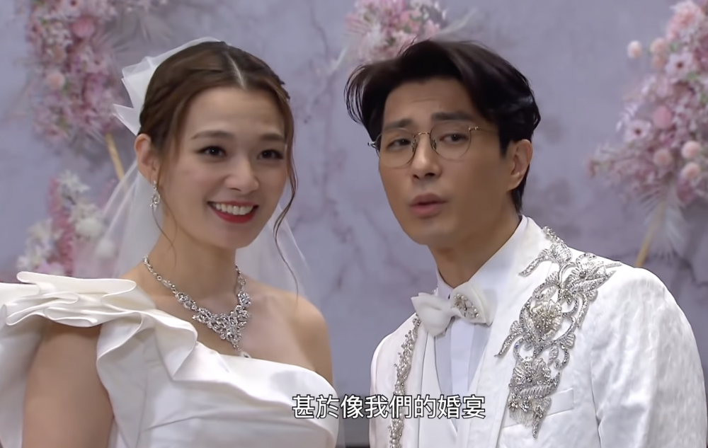 新娘將各個求學階段認識的朋友安排在一桌。