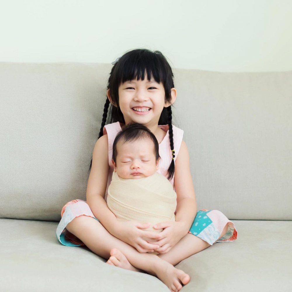 吳日言直言細仔出世後,有分薄對大女的愛和關注