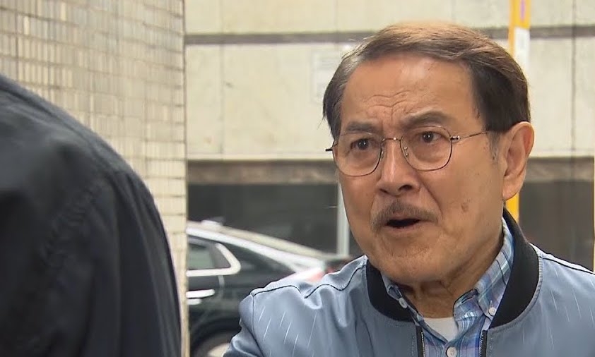 老爺得知此事後，立刻為媳婦挺身而出教訓奶奶