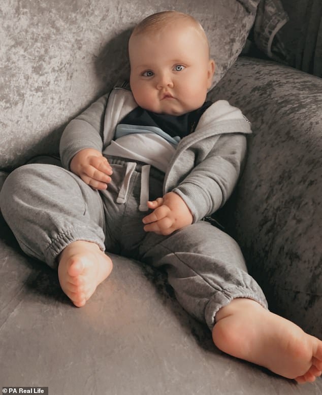 Ronnie在1歲時確診「史密斯-馬吉利綜合症(Smith-Magenis syndrome,簡稱SMS)」。