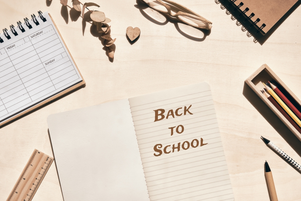 正式開學前，老師家長有大量工夫要處理。