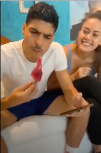 在雪條快要吃光時，丈夫才慢慢發現異常之處