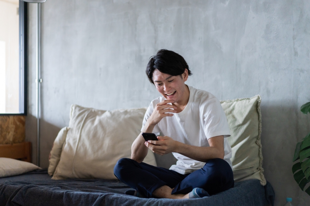 丈夫認為不用工作,可以照顧好孩子,又能做自己喜歡做的事。
