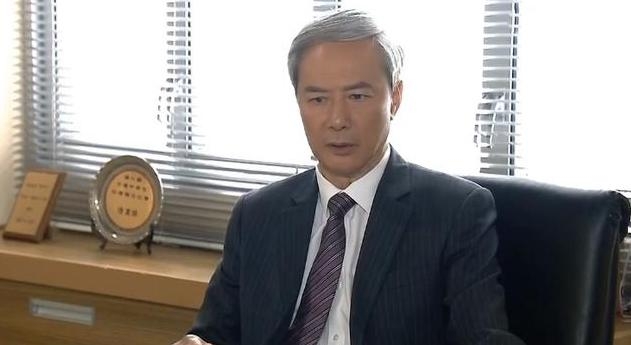 夫婦不滿校方剝奪學生權利,因此向當地教育局投訴