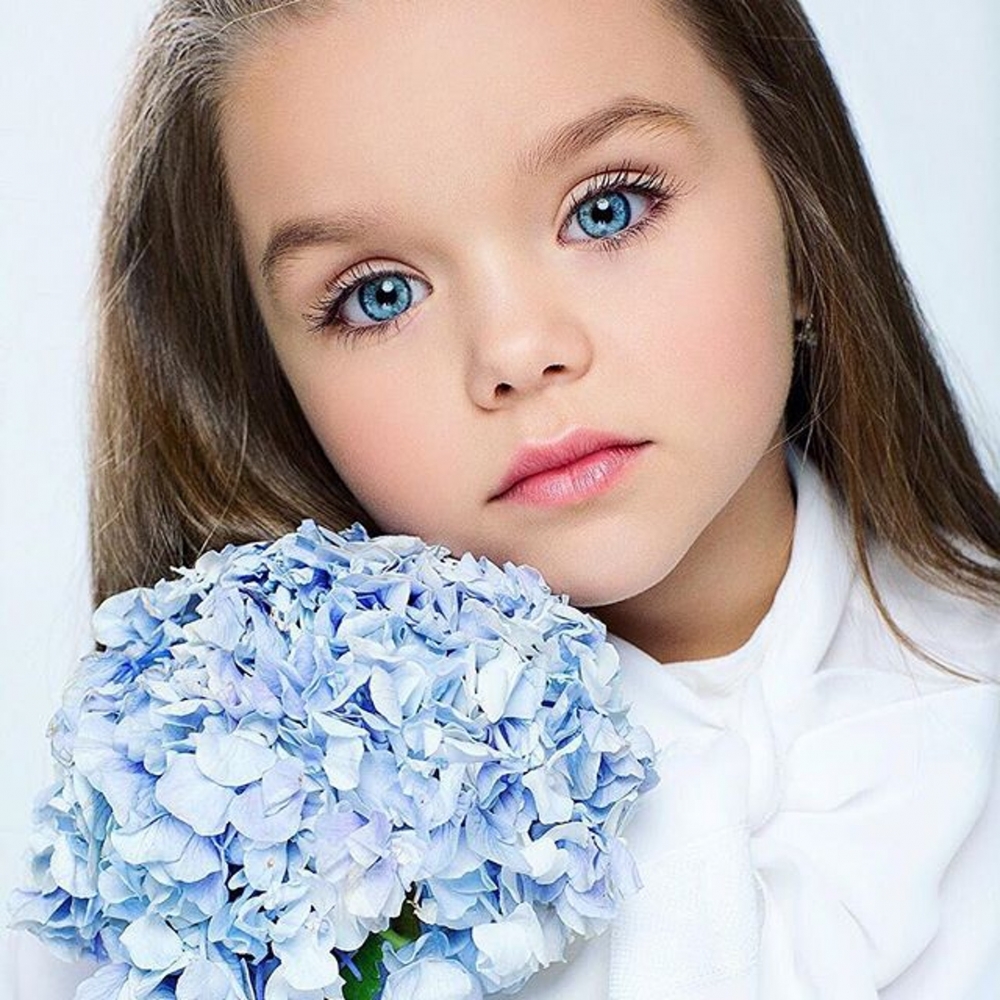 有人擔心Anna在鎂光燈下成長會影響心理發展。