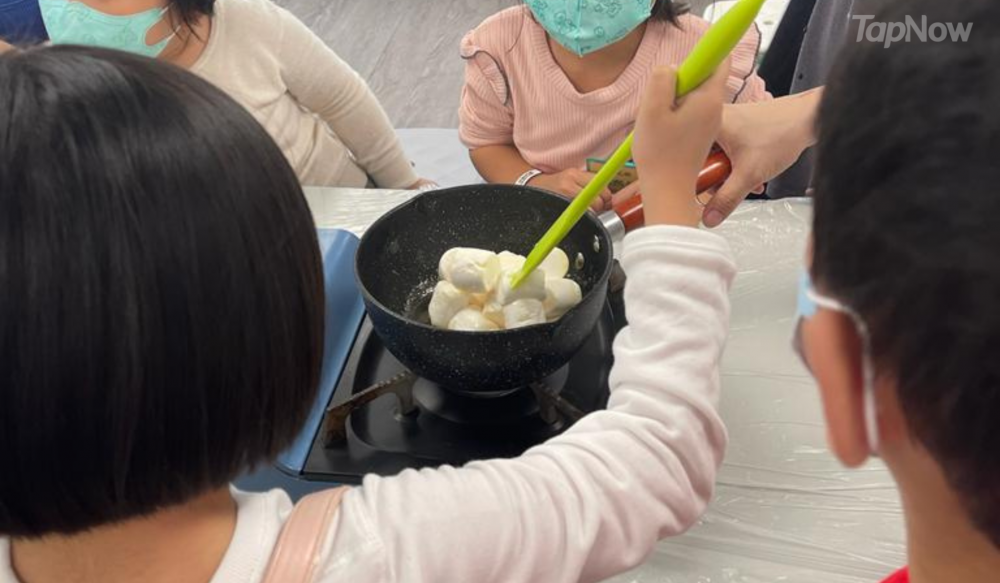 方案A：$398/2位【小白免特飲+雪花酥工作坊】（大小同價）