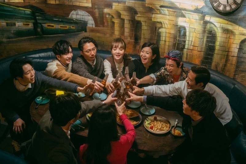 父親向中學同學提出食飯聚舊的建議