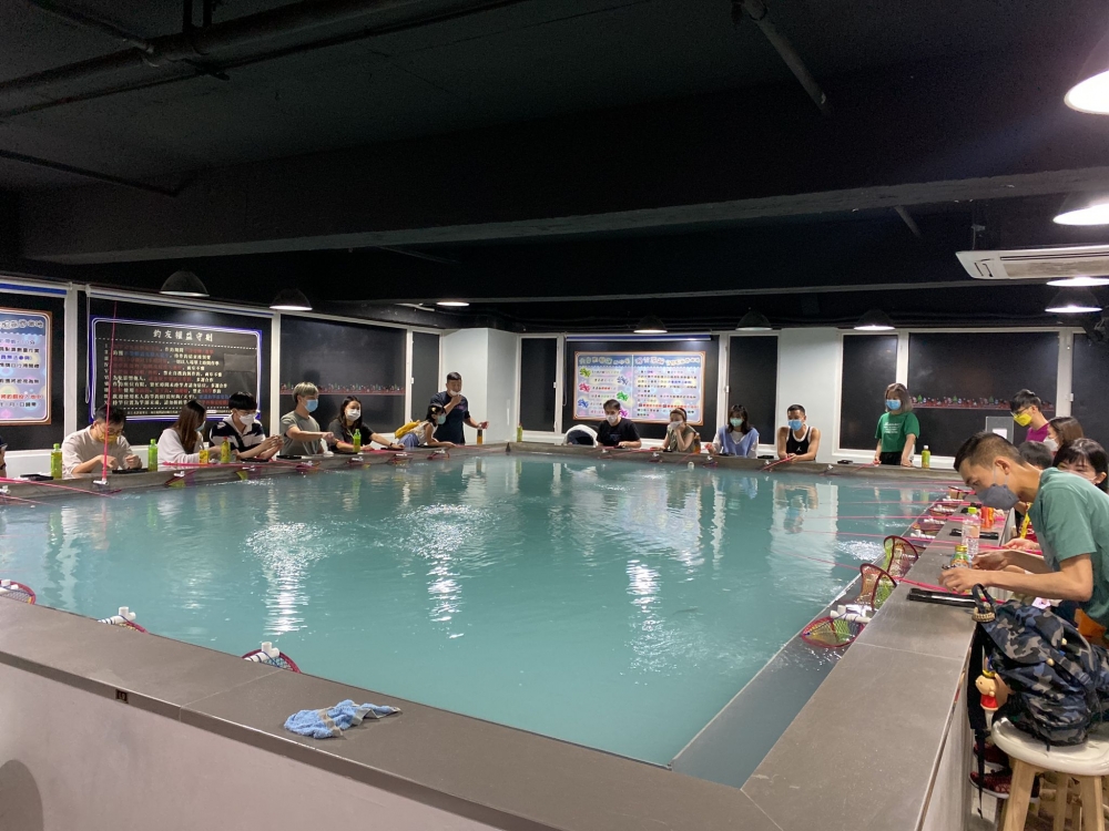 歎住冷氣釣蝦，好玩又夠爽！