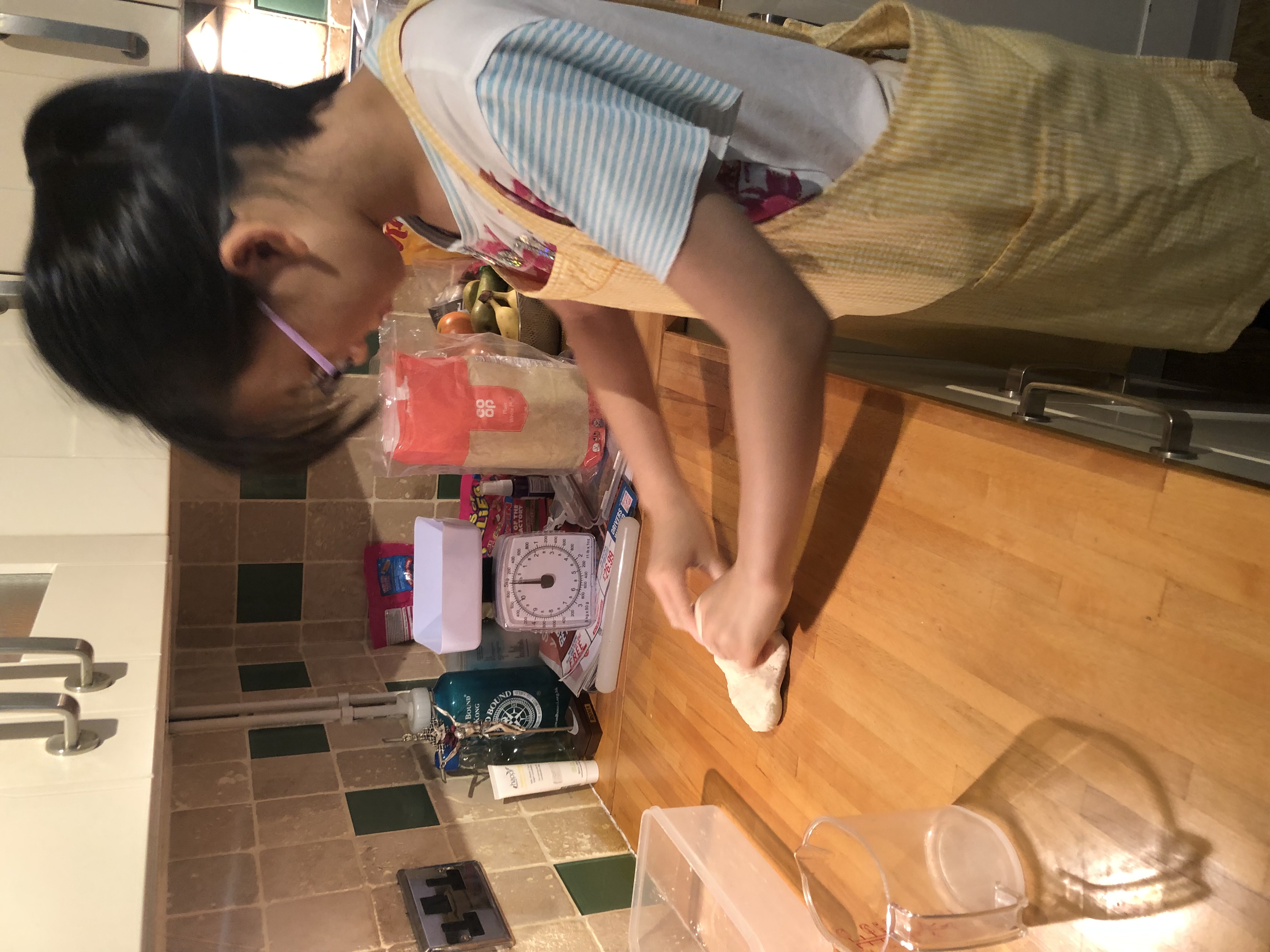 媽媽學煮嘢食，亦影響了孩子。