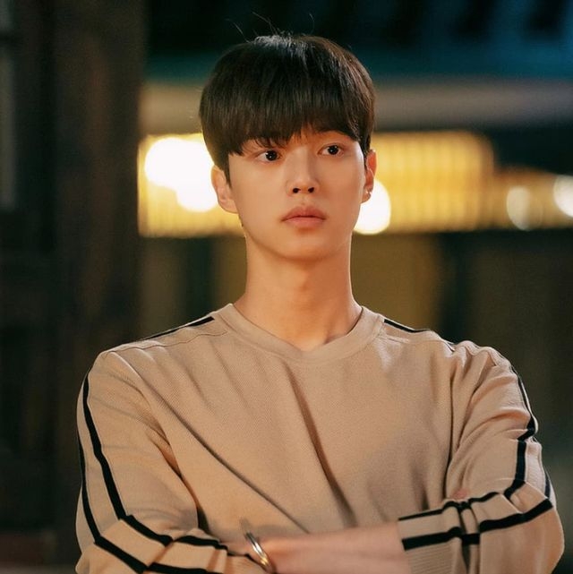 網民紛紛指責男友的舉動不當