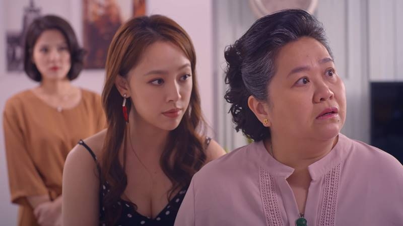 事主老婆會在小朋友面前說爺爺嫲嫲壞話,甚至咒事主全家。