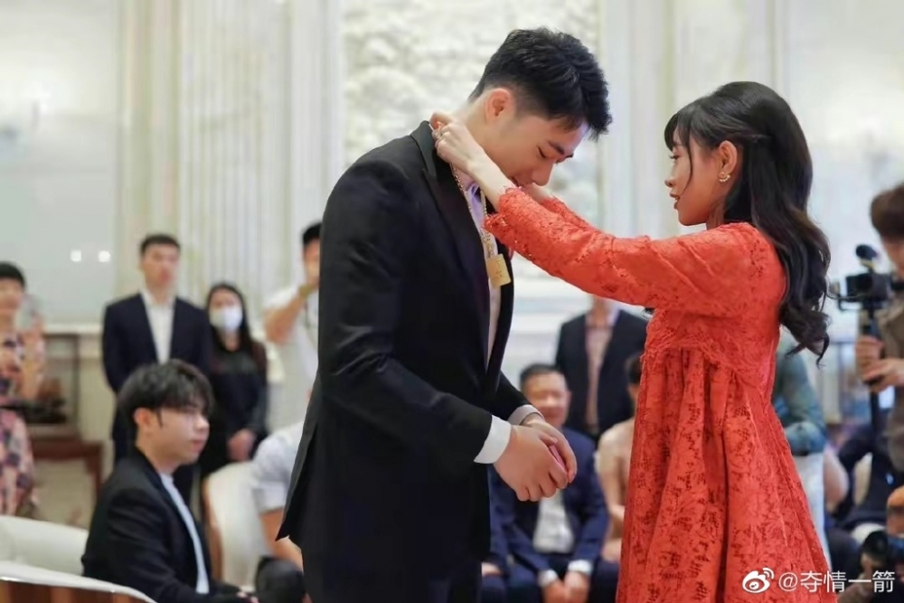 網民議論豪門強強聯合