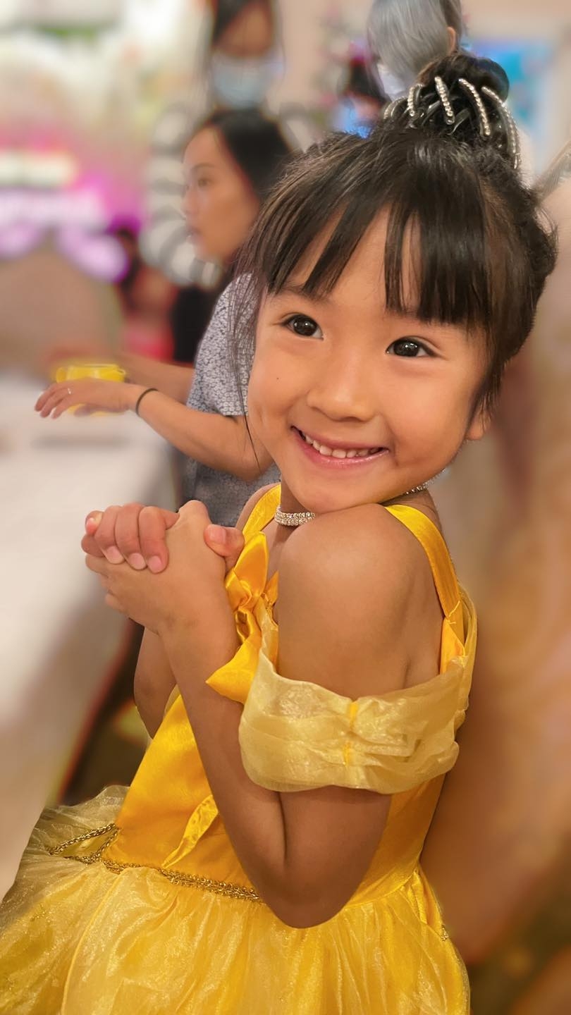 大女兒Leora被檢查出有8隻蛀牙