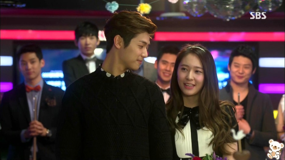 女兒向爸爸請求在家開辦16歲的生日派對