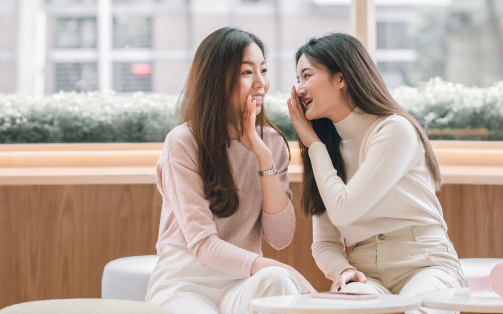 某次與女網友在餐廳食飯,爸爸被懷疑是變態伯伯。