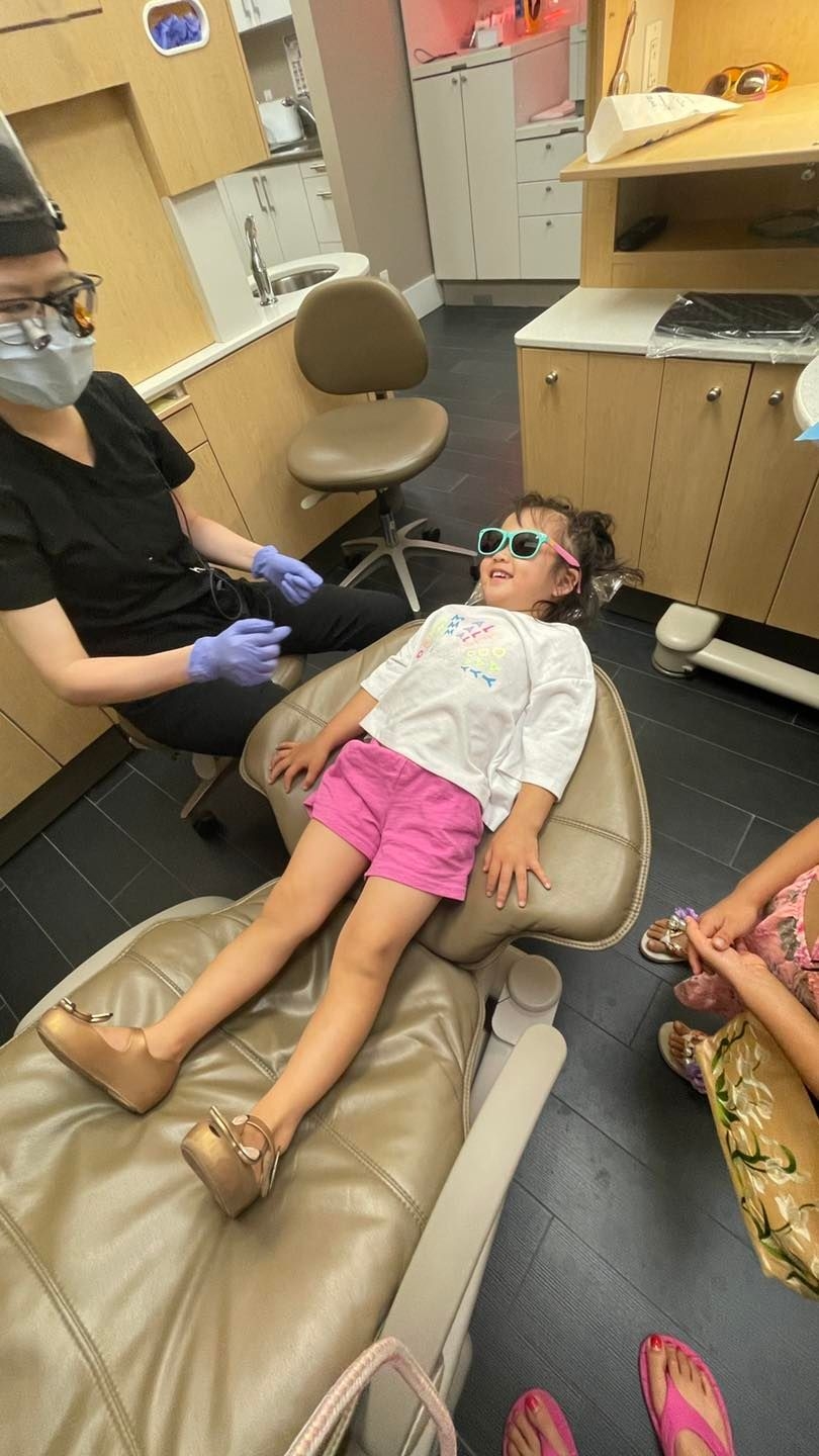 張嘉兒重視孩子的口腔健康，一有問題立即看牙醫