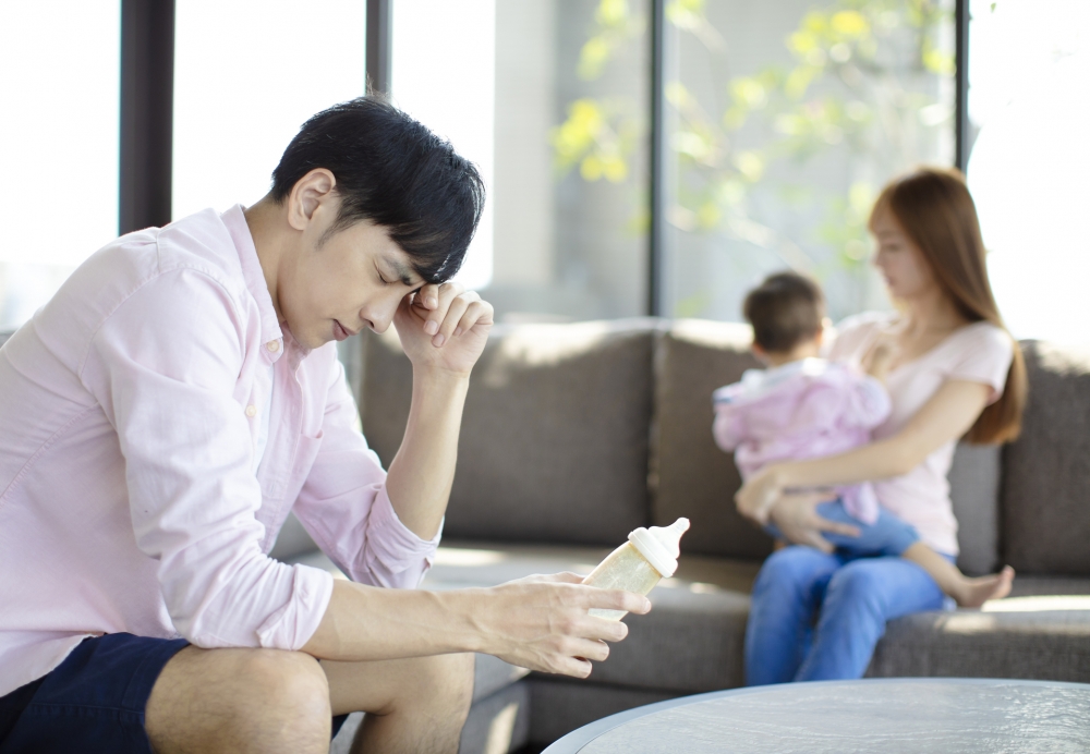 有不少男性並不享受照顧孩子