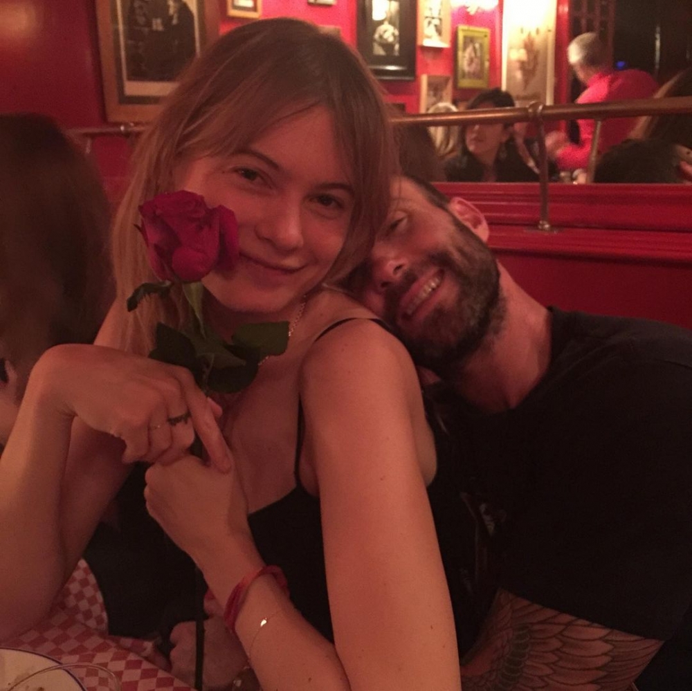 Adam Levine和超模Behati Prinsloo於2014年結婚。
