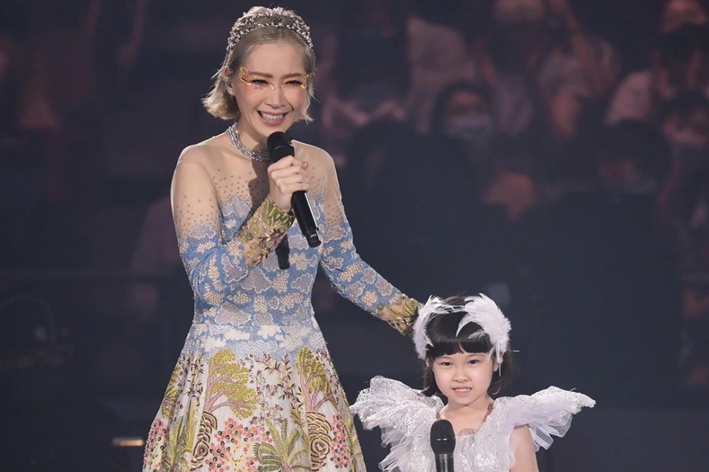 心心今年有分參加媽媽關心妍的演唱會。