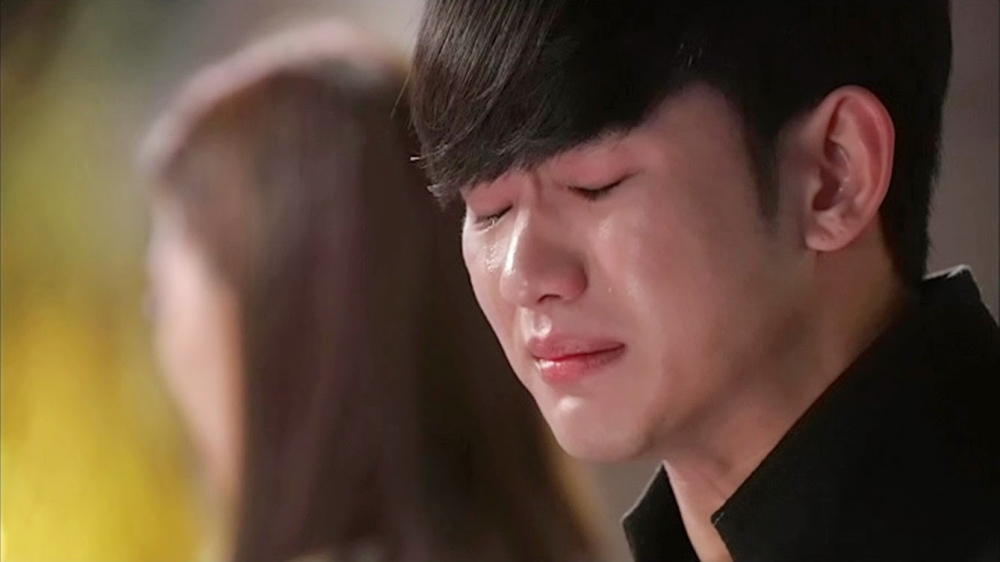 網民紛紛指事主自己父親離世都不去拜祭,更稱事主為不孝子。