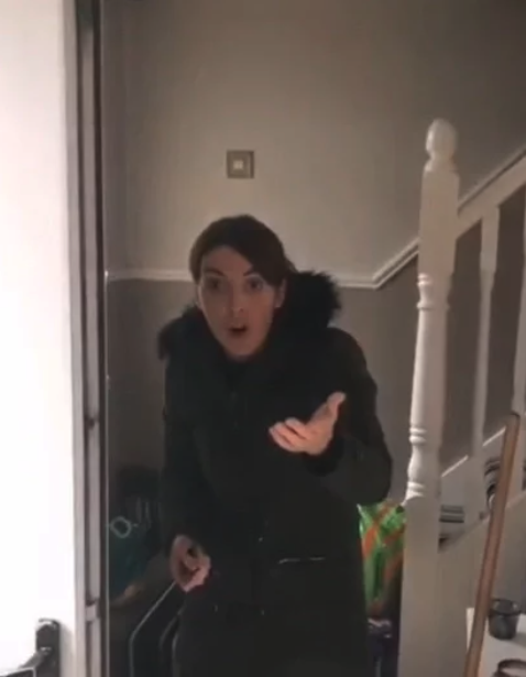 老婆一入屋被眼前畫面嚇壞。