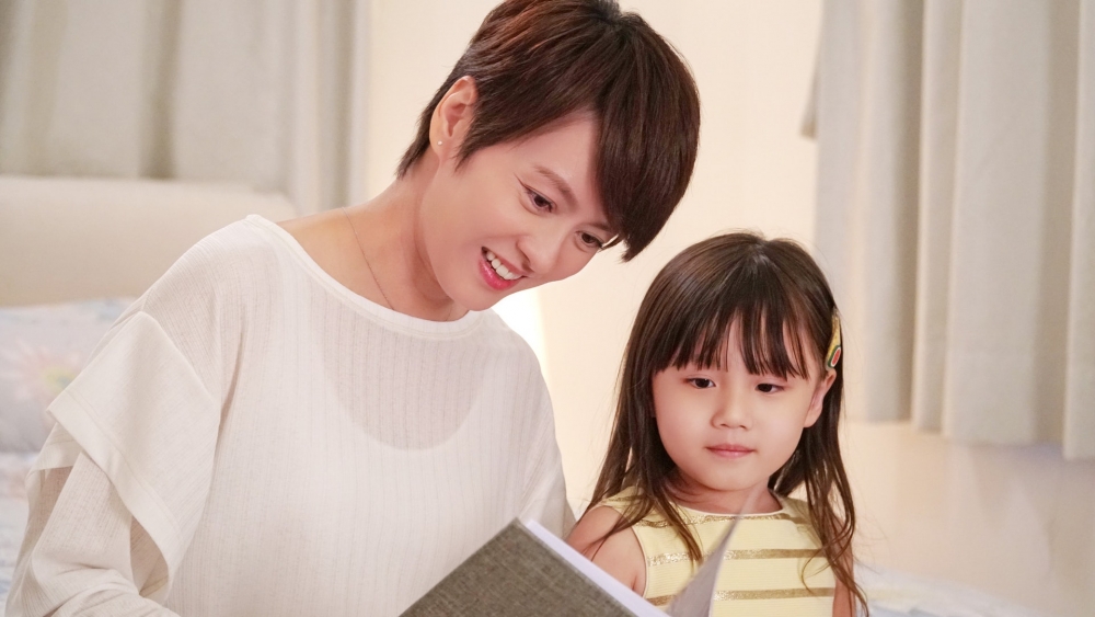 日前媽媽帶同女兒一同回娘家