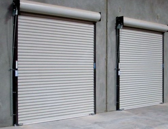 停電關係，家中的電動閘門無發開啟。