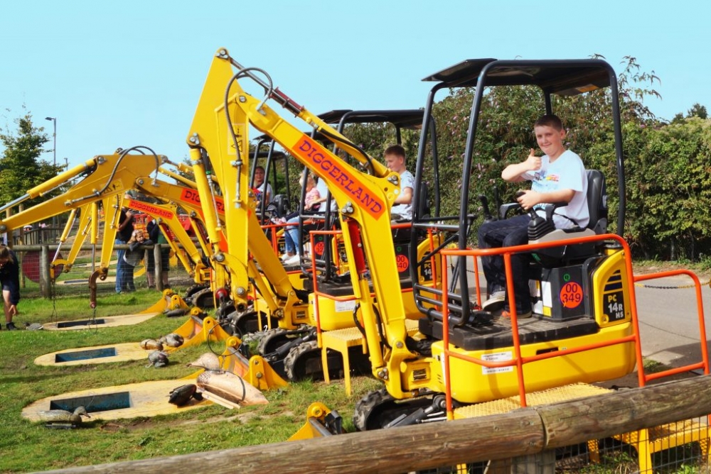 不少學校都會讓學生參加體驗。