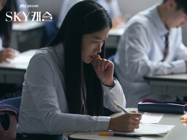 妻子認為女兒與其花時間上芭蕾,倒不如去學習外文