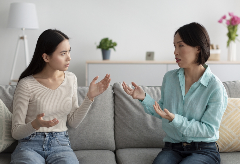 女生指媽媽自幼逼迫她服用各種營養補充劑。