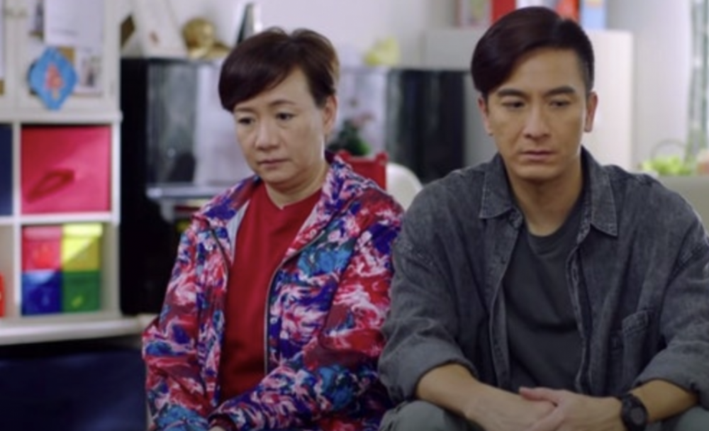 事主竟收到新同事媽媽的短訊