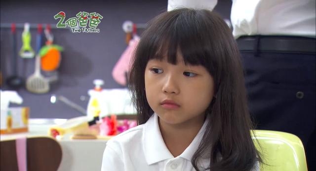 10歲的大女不肯合作，不斷拖延全家的時間