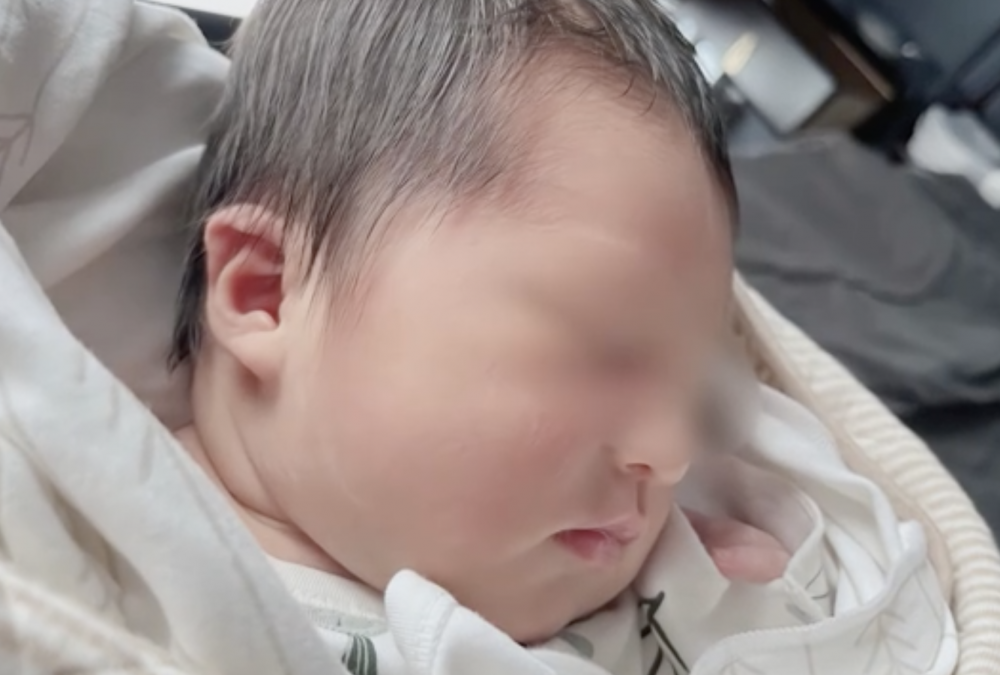 網友擔心他長大被同學笑。