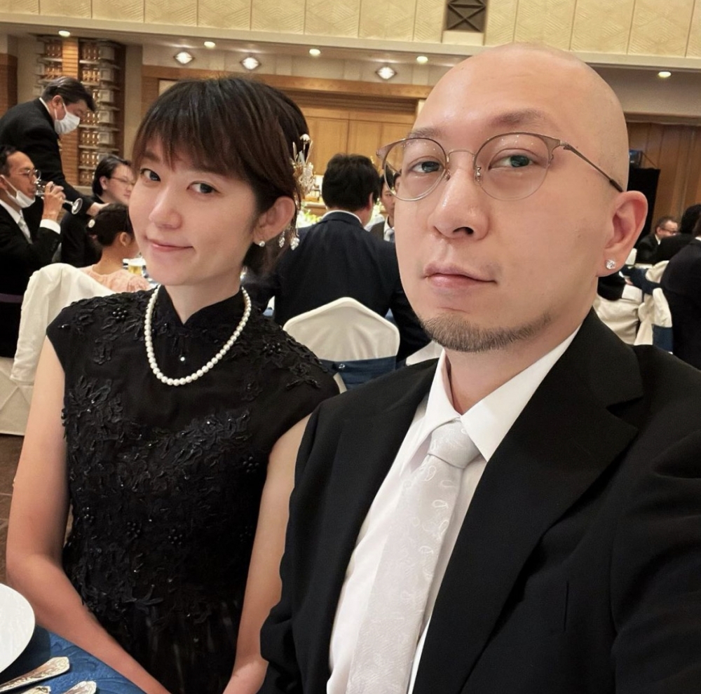 大J挪揄網民：「唔好保持住啲廢老思想，多謝合作。」