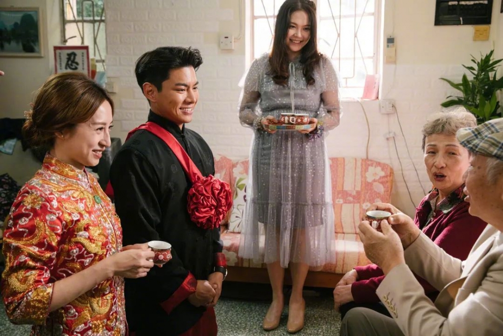 內地一對夫妻結婚半年後就離婚，女子霸氣退還全部聘禮。