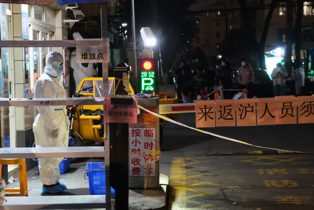 內地疫情蔓延,多個地區進入封控階段。