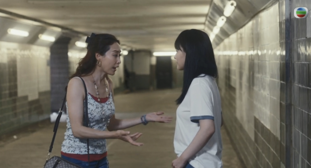 有網民表示繼父母對待孩子的方式，會直接影響他們的態度