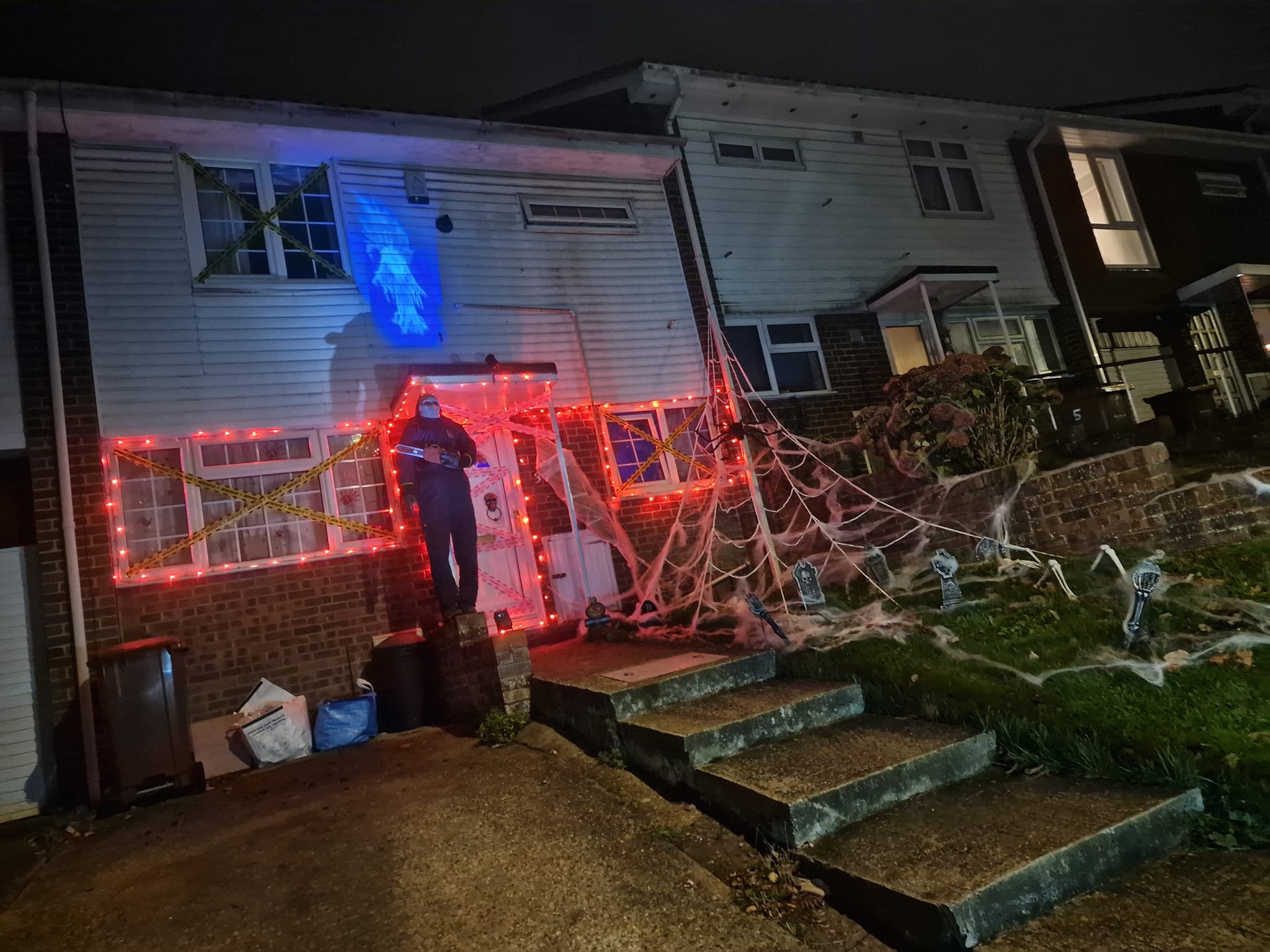 在Kent的朋友的鄰居,真係好認真做佈置。