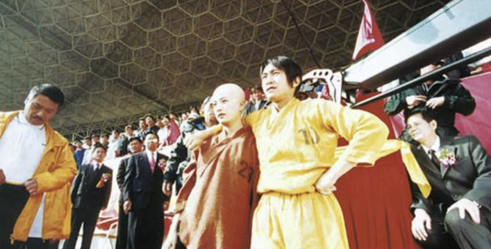 人夫不但用盡積蓄去睇比賽,更支付朋友旅費