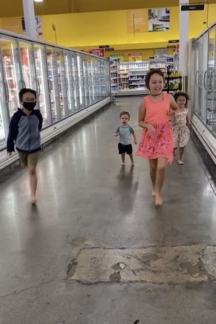 媽媽希望子女能打破常規,毋須顧慮外界眼光